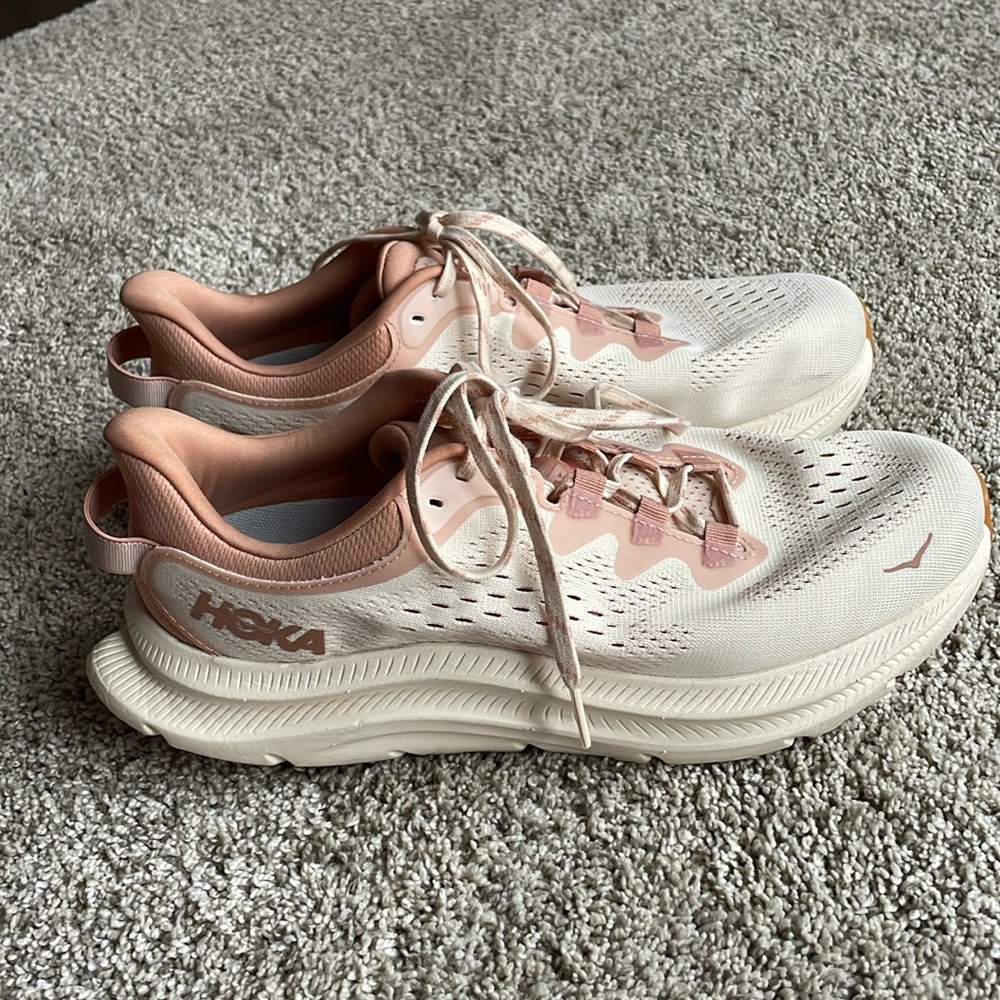 HOKA Women's Kawana 2 Sneaker